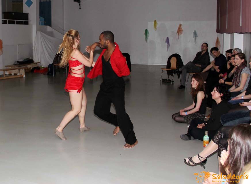 web-IMG_4234-korr-leo-layssa-zouk-zurich.jpg