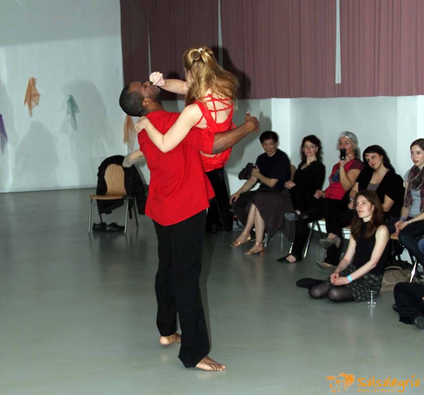 web-IMG_4239-korr-leo-layssa-zouk-zurich.jpg
