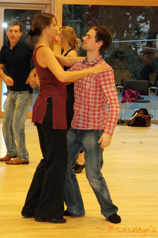 web-IMG_4291-korr-leo-layssa-zouk-zurich.jpg