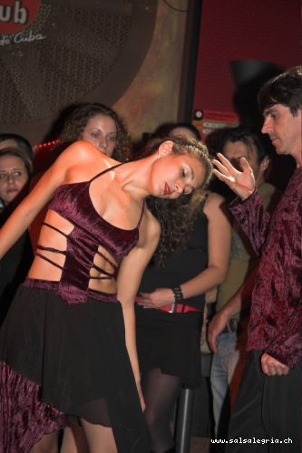samba_zouk_show_luis_adriana_nancy-08.jpg