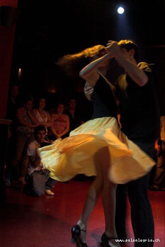 samba_zouk_show_luis_adriana_nancy-52.jpg