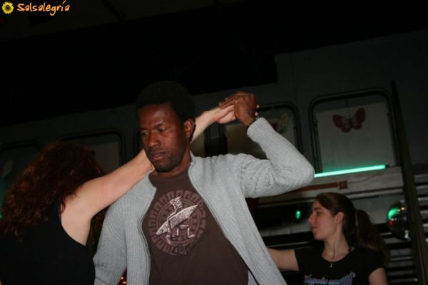 salsalegria_zouk_night_120507-08.jpg