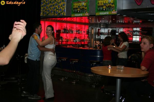 salsalegria_zouk_night_120507-10.jpg